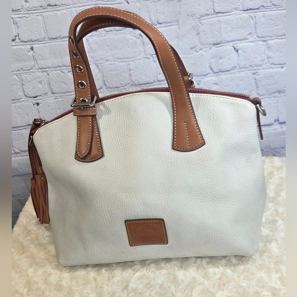 Dooney & Bourke Cream and Tan Shoulder Bag - Picture 6 of 15